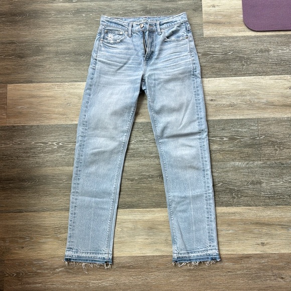 New With Tag American Eagle straight leg jeans size 2 - Picture 3 of 6
